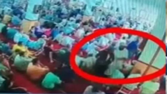 بسبب خطبة الجمعة إنتقد فيها العصابات .. مسلحون يعتدون على إمام داخل المسجد في الجزائر …