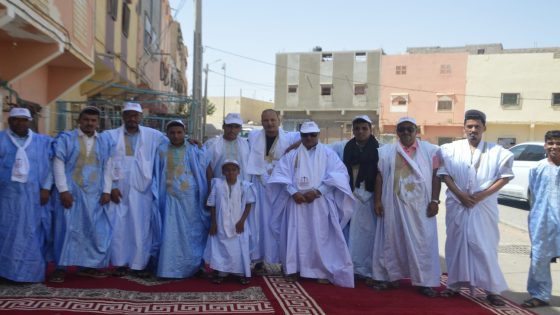 مولاي حمدي ولد الرشيد يواصل زياراته العائلية بالسمارة.. منزل أهل مولاي خيري ولد الوالي محطة للتواصل وصلة الرحم..