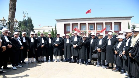 المحامون يعودون اليوم إلى المحاكم بعد أزيد من أربعة أشهر من التوقف.. تعليق مؤقت للاحتجاج وتمسك بالمطالب