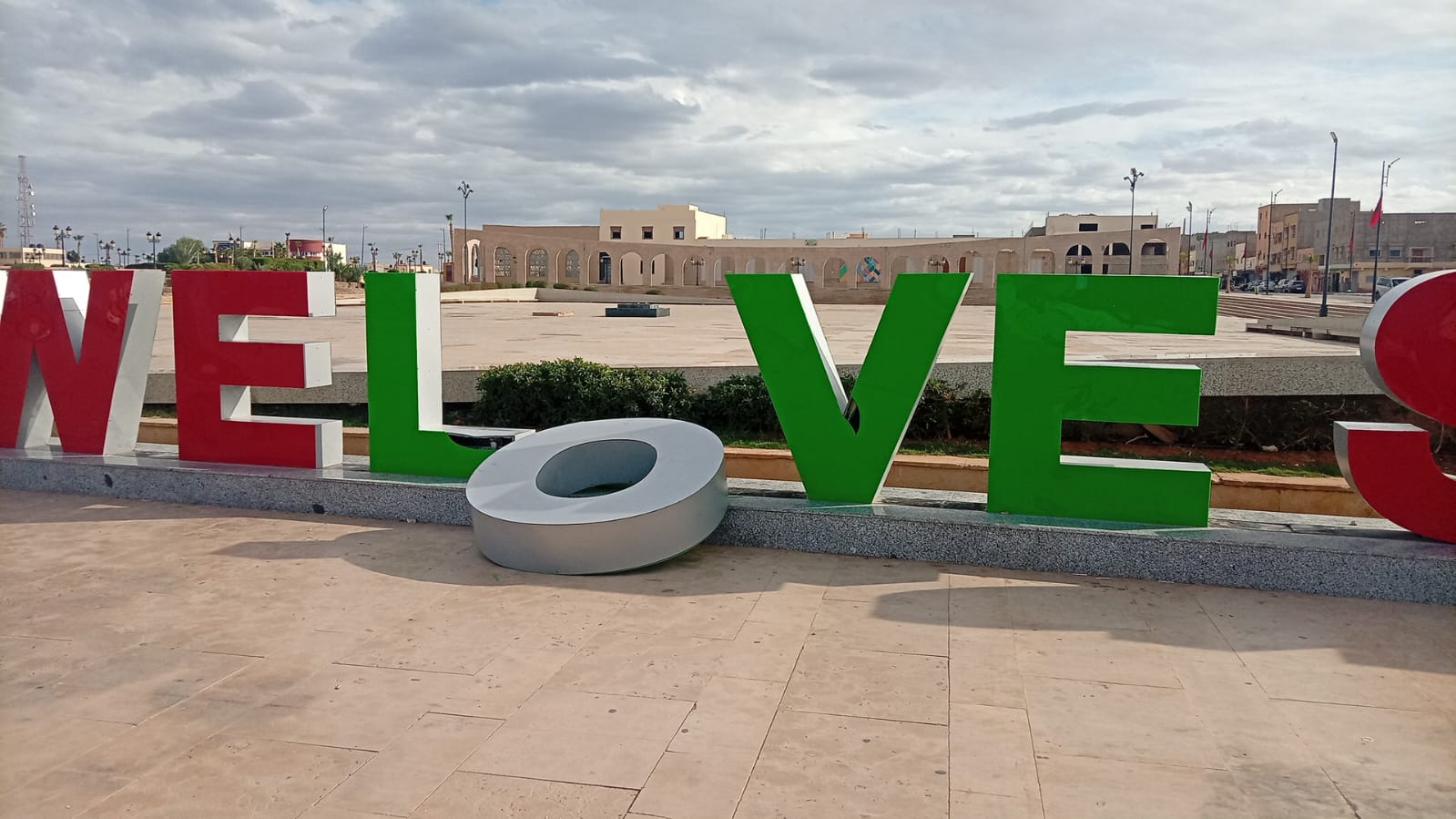 نحبك السمارة.. عبارة أسقطتها أياد عابثة فهل سقط معها الوعي والمسؤولية..؟